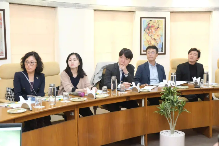 Round-Table Meeting