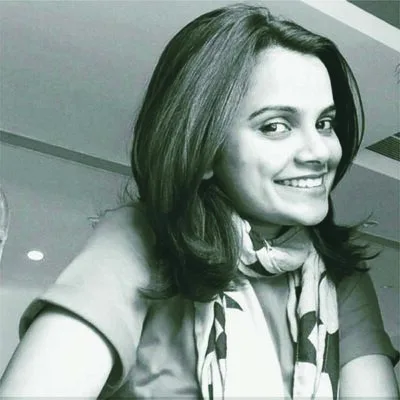 Black and white portrait of a woman